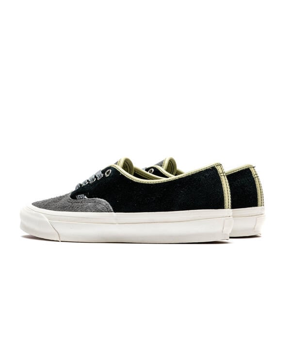 Vans vault authentic black suede sale